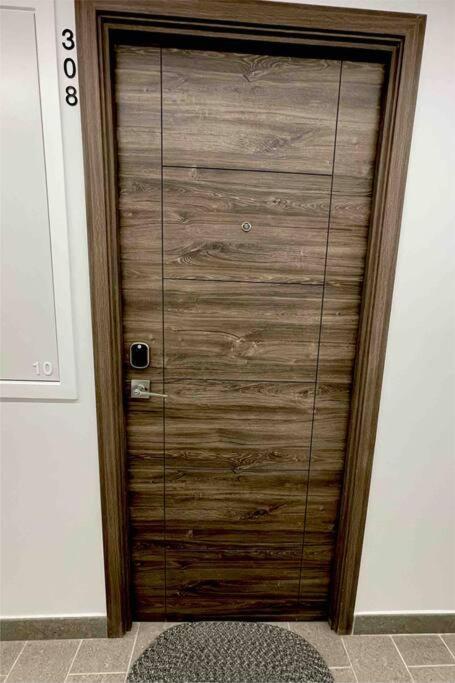 Lovely 1 Bedroom Unit With Free Parking Modra Zone 4 グアテマラシティ エクステリア 写真